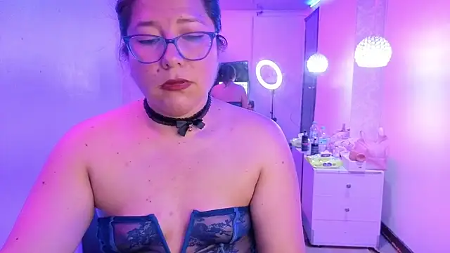 scarlett widow  online show from 29, 3, 2026