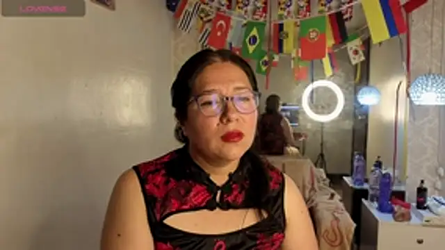 scarlett widow  online show from 18, 7, 2026