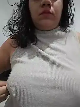 Snapshot of Mari29patty chatting on 8, 7, 2026 Mari29patty online show from 8, 7, 2026