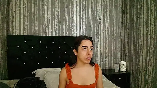 Snapshot of Alicee_Moonn chatting on 20, 6, 2026 Alicee Moonn online show from 20, 6, 2026