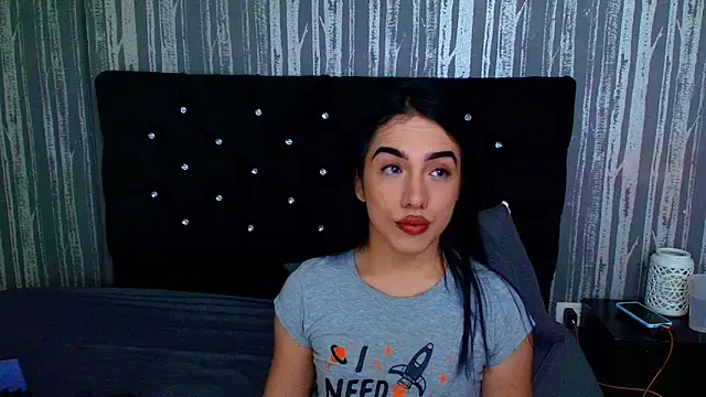 Alicee Moonn online show from 25, 3, 2026