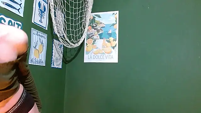 Roxiehood online show from 2, 10, 2025