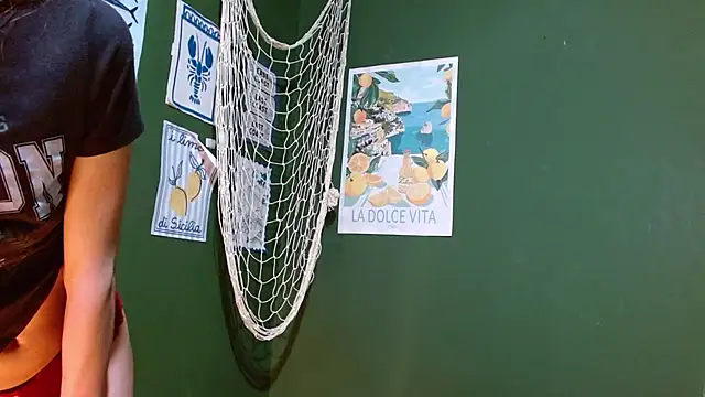 Roxiehood online show from 11, 10, 2025