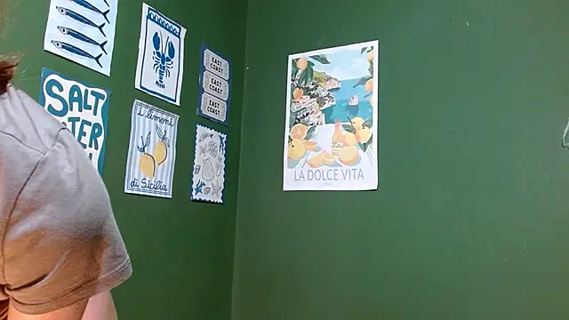 Roxiehood online show from 21, 10, 2025