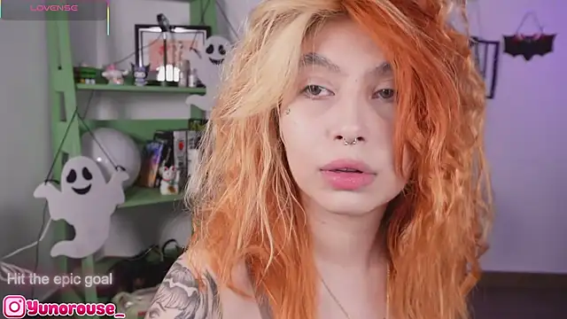 YunoRose  online show from 4, 11, 2025