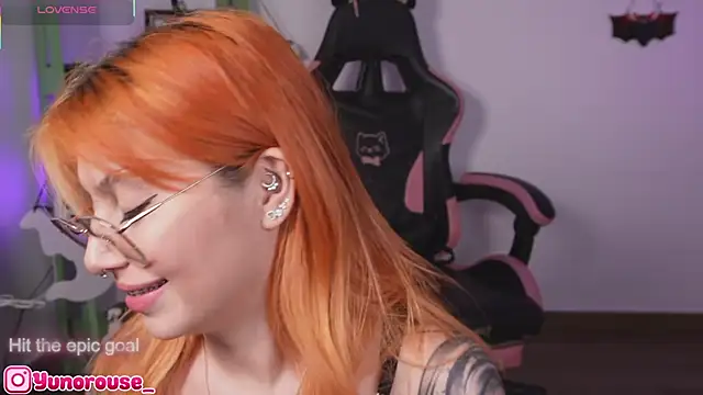 YunoRose  online show from 10, 11, 2025