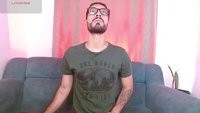 ReyPablo1 online show from 10, 10, 2025