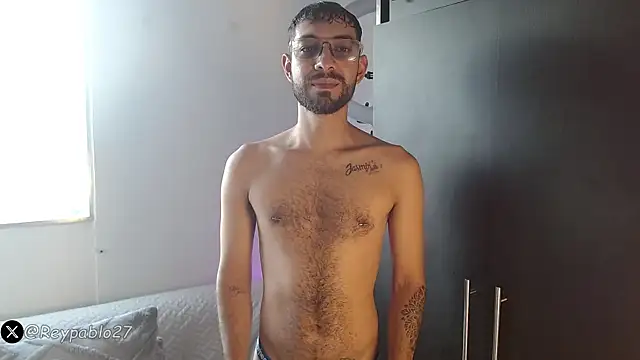 ReyPablo1 online show from 18, 4, 2026