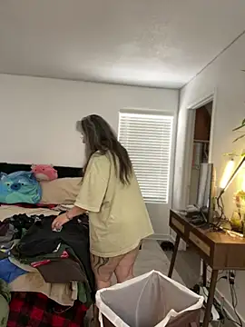 Alix Valentine online show from 18, 4, 2026