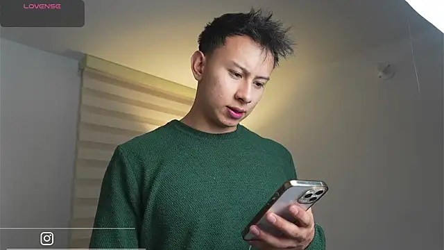 Snapshot of DeusbelliS chatting on 21, 10, 2025 DeusbelliS online show from 21, 10, 2025