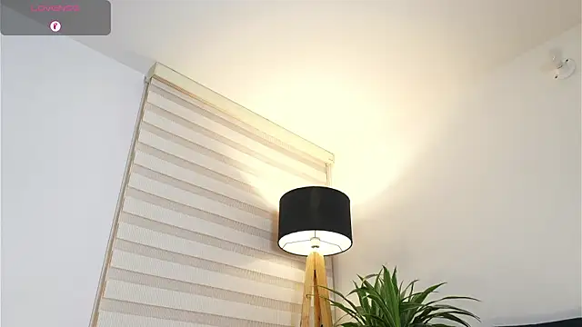 Snapshot of DeusbelliS chatting on 16, 10, 2025 DeusbelliS online show from 16, 10, 2025