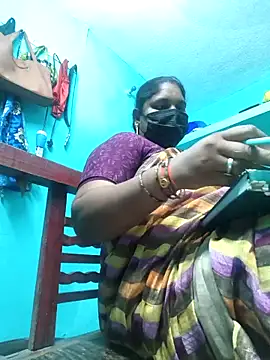 Villageanuty online show from 4, 4, 2026