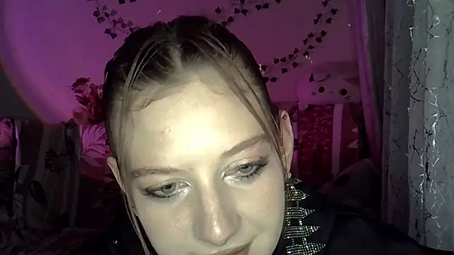 Lily Ember online show from 23, 11, 2025