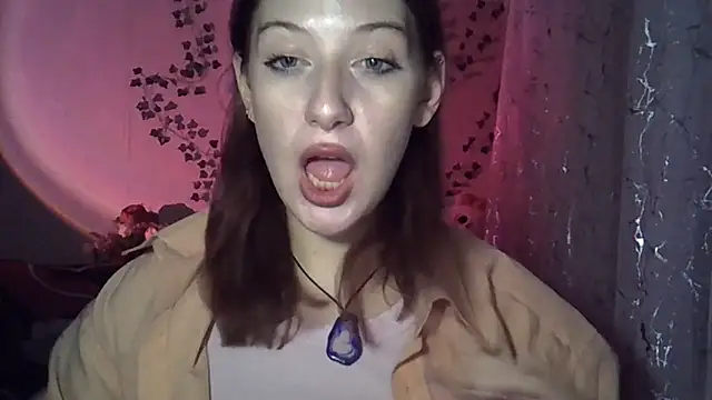 Lily Ember online show from 7, 11, 2025