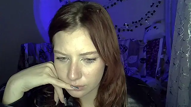 Snapshot of Lily_Ember chatting on 2, 12, 2025 Lily Ember online show from 2, 12, 2025