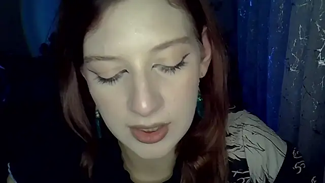 Lily Ember online show from 11, 11, 2025