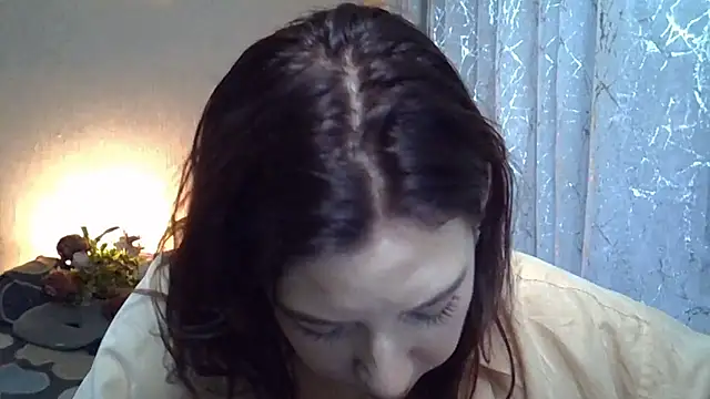 Lily Ember online show from 8, 10, 2025