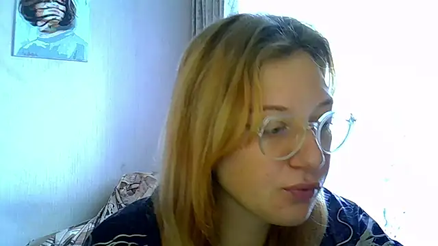 Snapshot of Lily_Ember chatting on 2, 10, 2025 Lily Ember online show from 2, 10, 2025