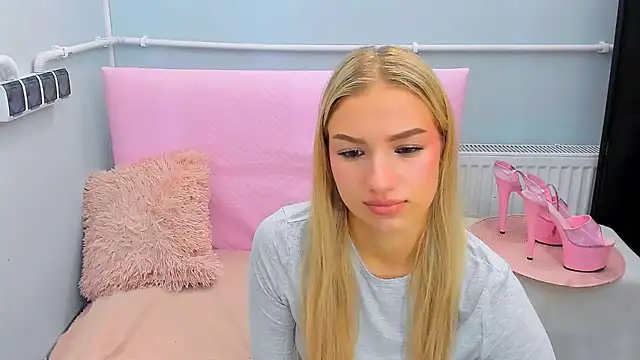 EvetteRose online show from 16, 10, 2025