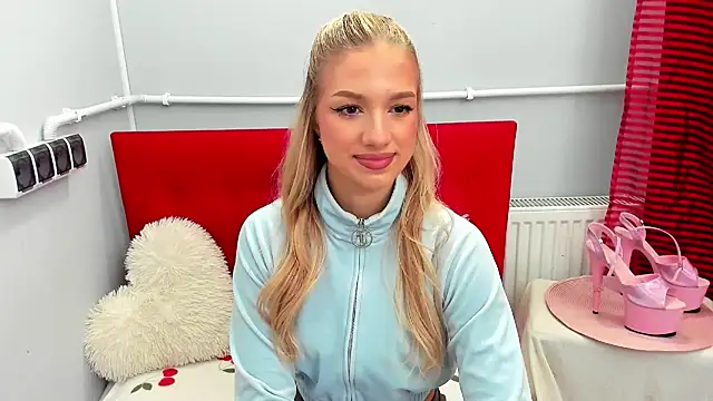 Snapshot of EvetteRose chatting on 26, 4, 2026 EvetteRose online show from 26, 4, 2026