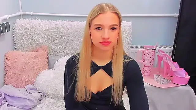 EvetteRose online show from 8, 2, 2026