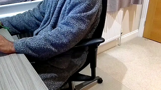 Snapshot of rogamuffin chatting on 17, 9, 2025 rogamuffin online show from 17, 9, 2025