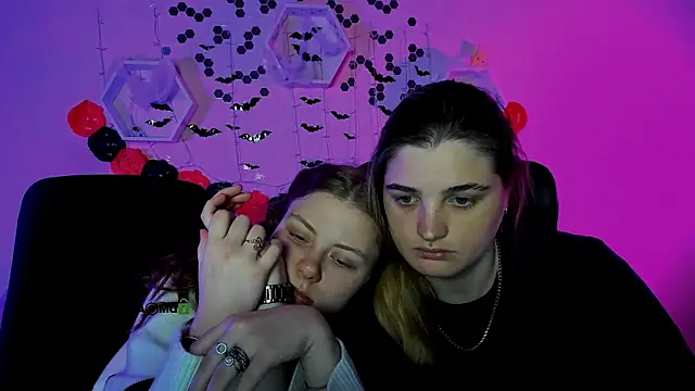 Snapshot of inga_gree chatting on 28, 10, 2025 inga gree online show from 28, 10, 2025