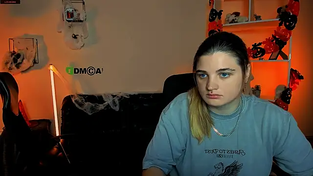 Snapshot of inga_gree chatting on 22, 10, 2025 inga gree online show from 22, 10, 2025