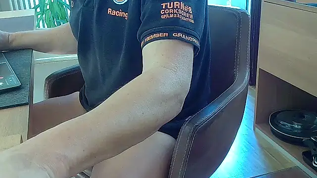 Unique X perience online show from 30, 10, 2025