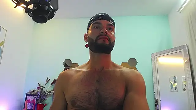 Juan Castellanos7 online show from 13, 9, 2025