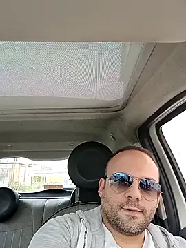 cazzoduroduro26 online show from 13, 4, 2026