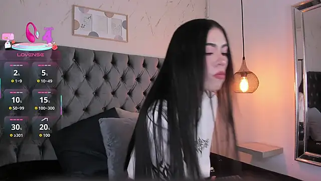 Anya Belth online show from 15, 12, 2025