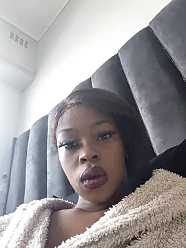 dark honeyx26 online show from 3, 6, 2026