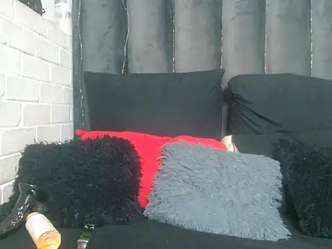 dark honeyx26 online show from 16, 4, 2026