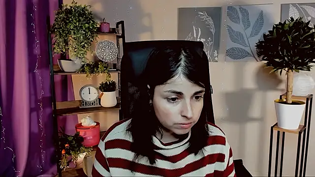 MartaEdams online show from 2, 2, 2026