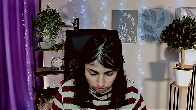 MartaEdams online show from 10, 2, 2026