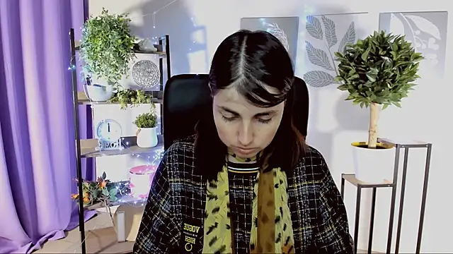 MartaEdams online show from 8, 4, 2026