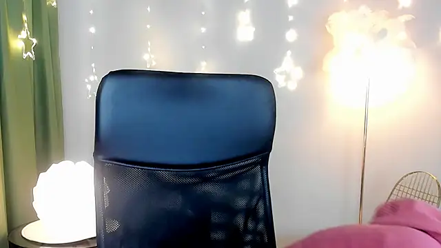 MartaEdams online show from 15, 12, 2025