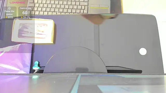 Snapshot of SamayRyann chatting on 21, 11, 2025 SamayRyann online show from 21, 11, 2025