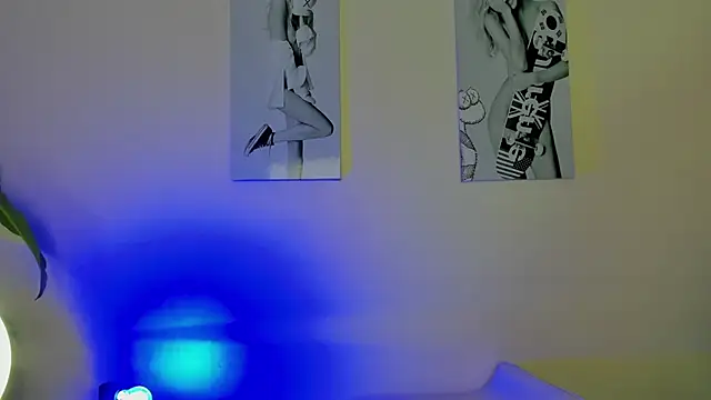 Snapshot of SamayRyann chatting on 2, 12, 2025 SamayRyann online show from 2, 12, 2025