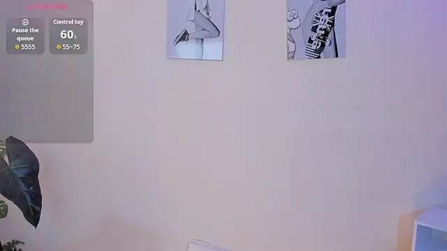 Snapshot of SamayRyann chatting on 20, 10, 2025 SamayRyann online show from 20, 10, 2025