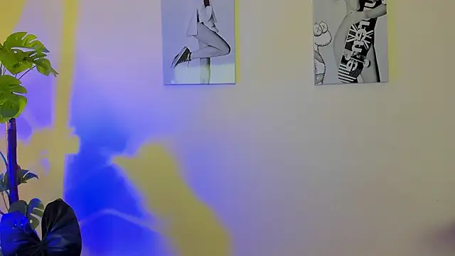 Snapshot of SamayRyann chatting on 16, 11, 2025 SamayRyann online show from 16, 11, 2025