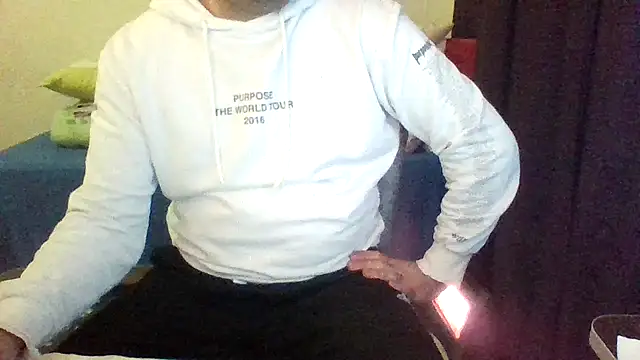 st206boy online show from 21, 4, 2026