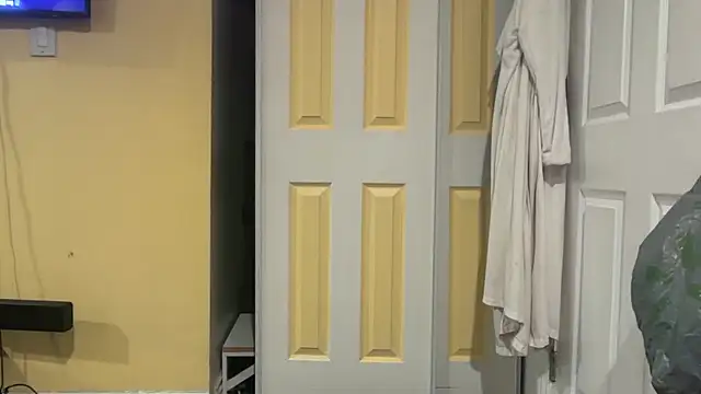 kSwisssxxx online show from 27, 11, 2025