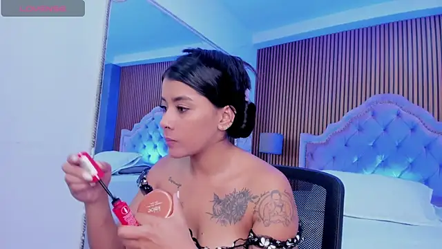 Snapshot of SelenaStonne chatting on 21, 10, 2025 SelenaStonne online show from 21, 10, 2025