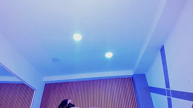 Snapshot of SelenaStonne chatting on 12, 10, 2025 SelenaStonne online show from 12, 10, 2025