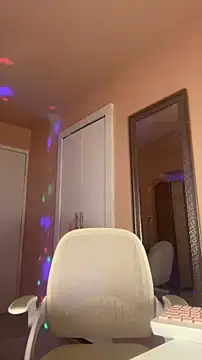 lost wood19 online show from 4, 4, 2026