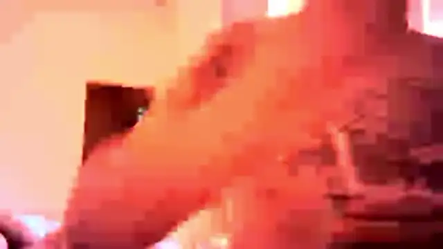 parejajuguetona420 online show from 18, 12, 2025