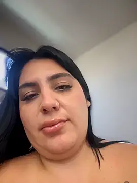 victoria amatista  online show from 1, 4, 2026