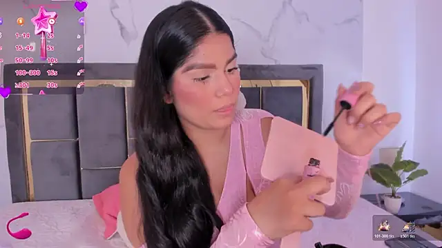 Kendall Jonss1 online show from 19, 12, 2025